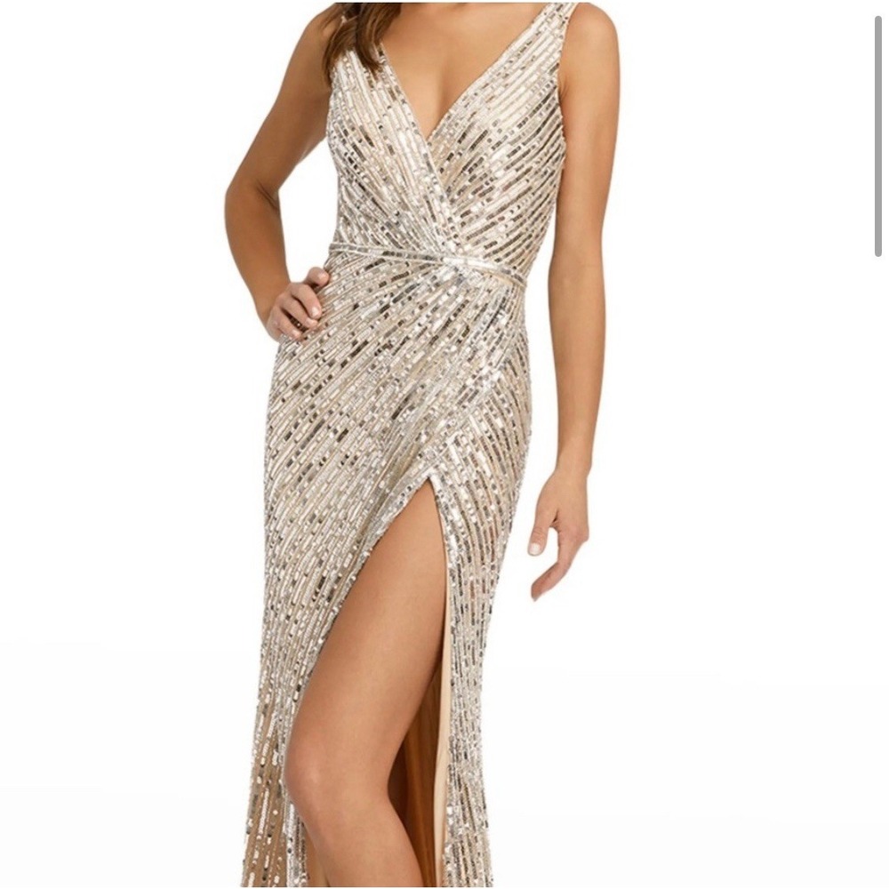 Mac Duggal Gown Womens 2 Gold Sequin Embellished Faux Wrap Surplice Neck Dress